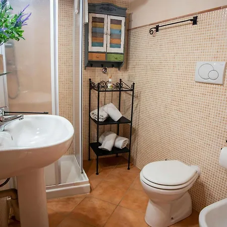 Casa Di Lella 1-bed Balcony & Old Town - Happy Σαν Ρέμο